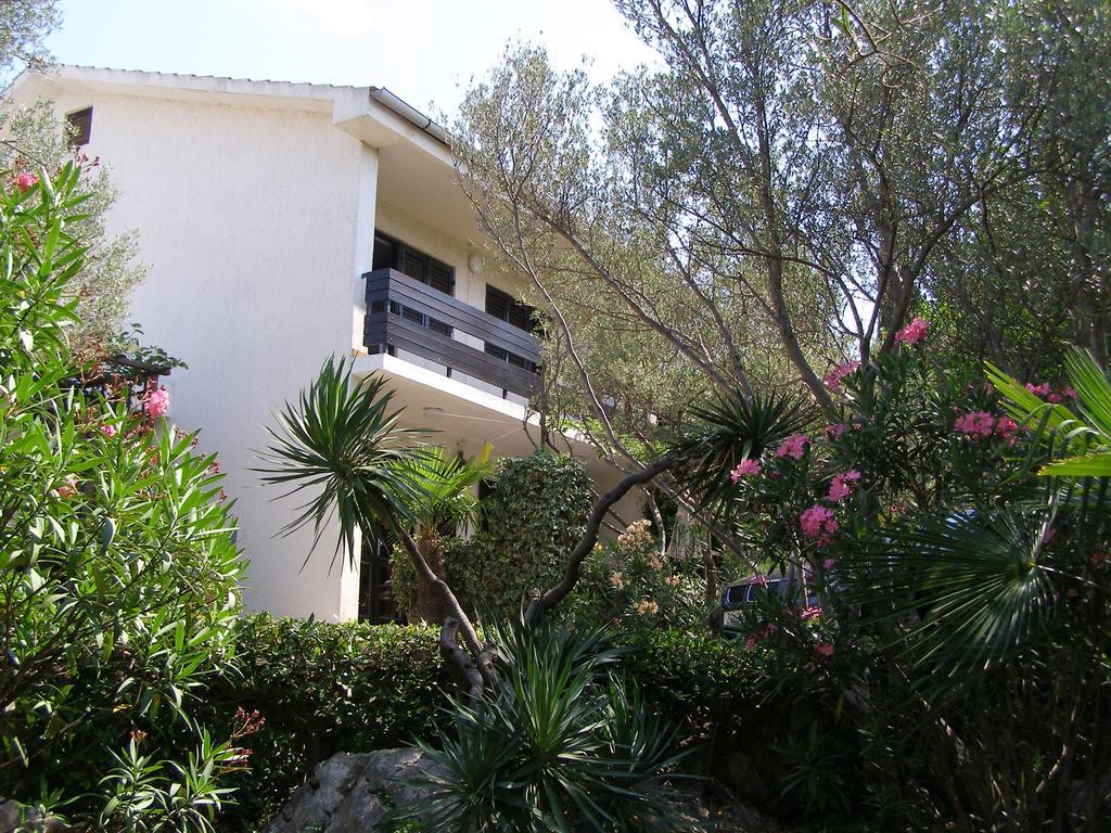 Apartments Dunoti Krk Town Exterior photo